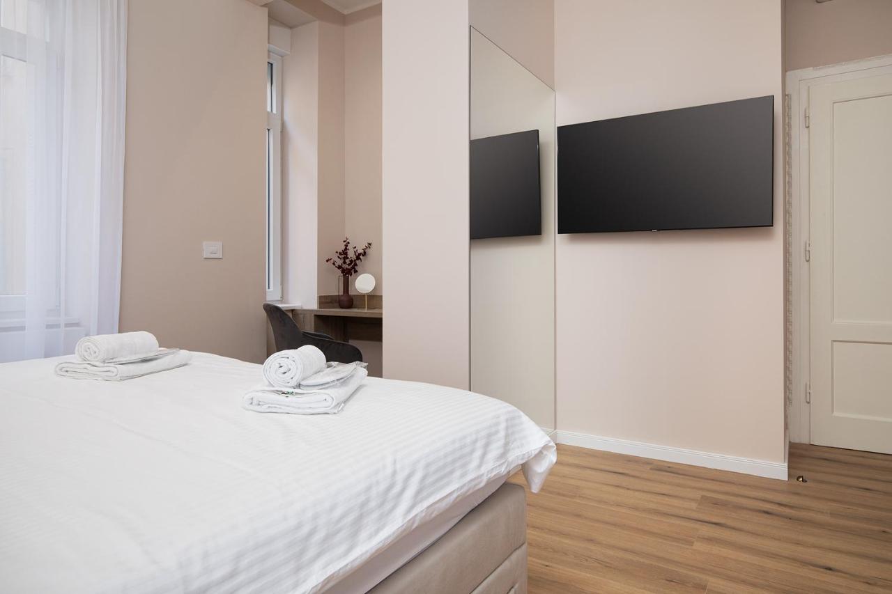 Ferienwohnung Grand Munz Pula Exterior foto