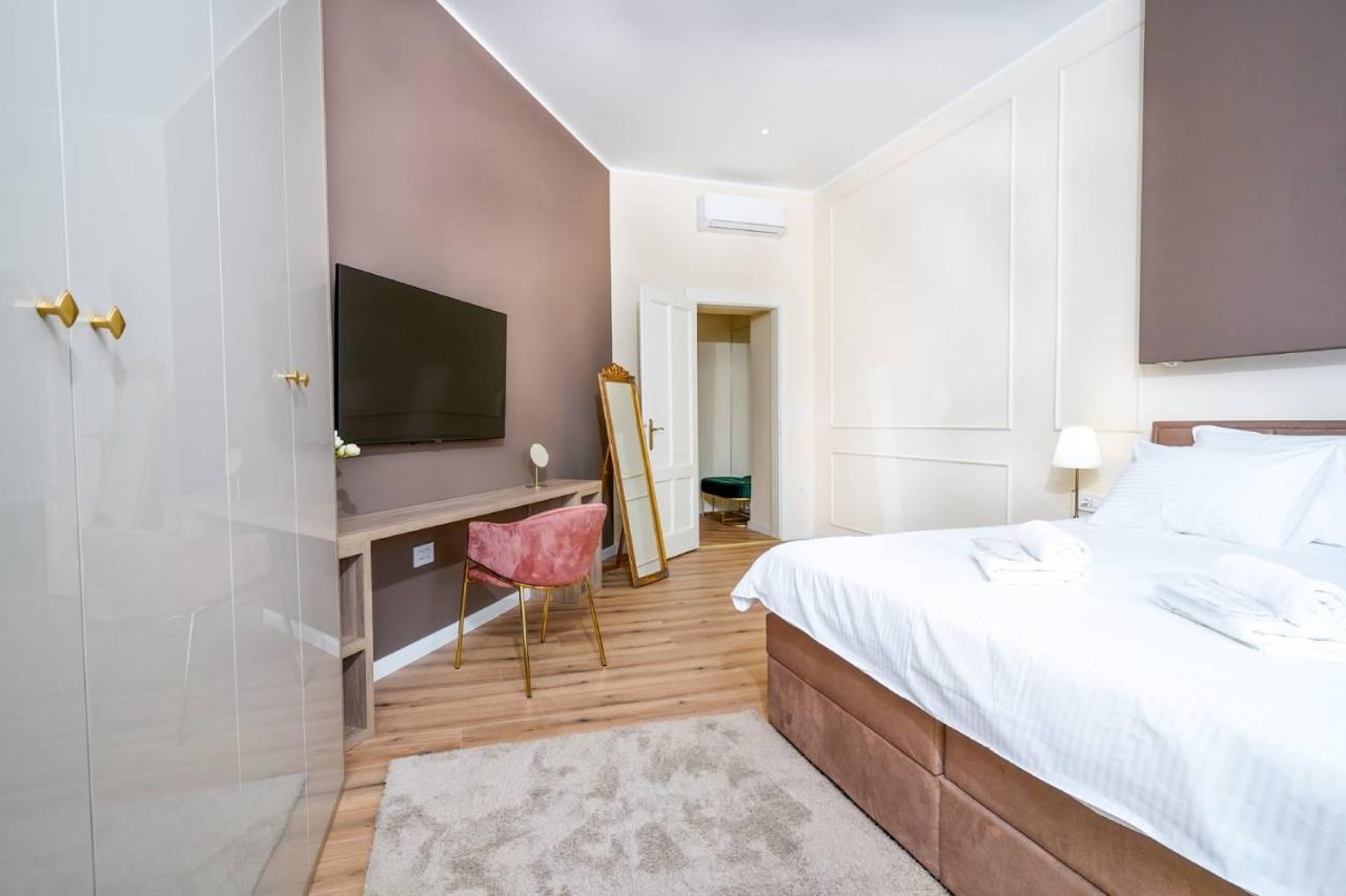 Ferienwohnung Grand Munz Pula Exterior foto